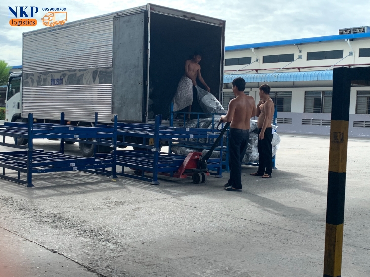 Các loại hình dịch vụ gửi hàng từ Bình Dương đi Hà Nam hai chiều tại Vận tải Nguyên Kiên Phát