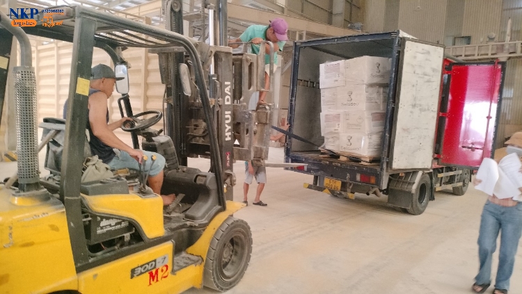 Thủ tục cần biết khi đăng ký vận chuyển hàng hóa Đồng Nai đi Huế tại Vận tải Nguyên Kiên Phát