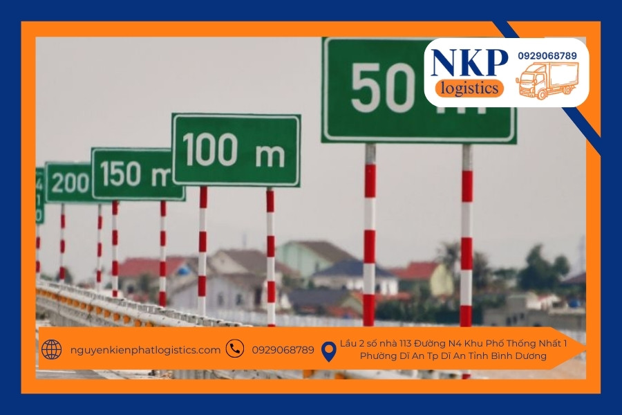 Biển báo trên đường cao tốc Biển báo trên đường cao tốc