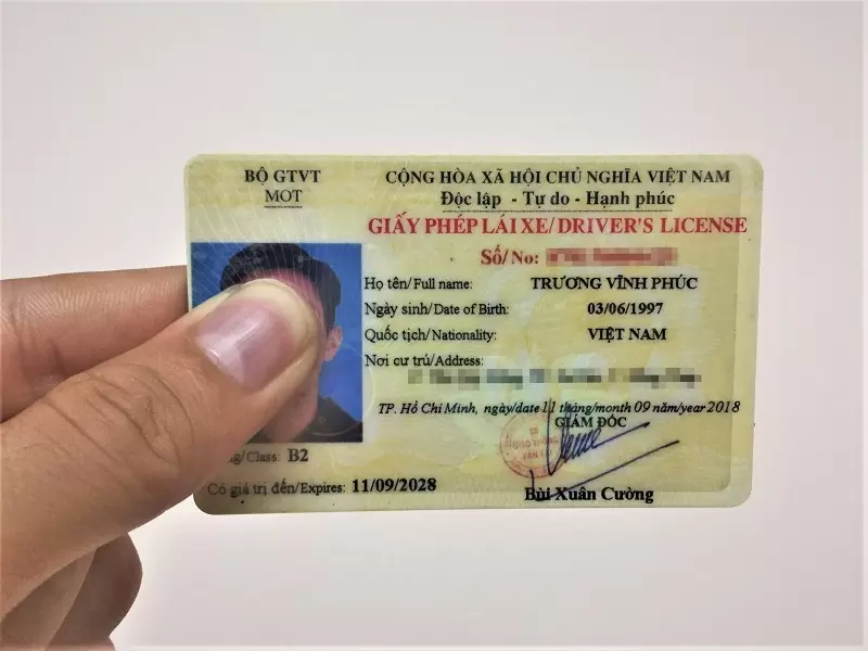 Bằng lái xe B2 Bằng lái xe B2